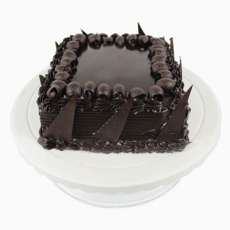 Amazing Chocolate Truffle Cake